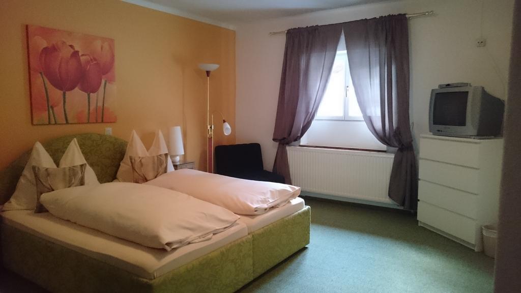 Gasthof Krisplwirt Hotel Room photo